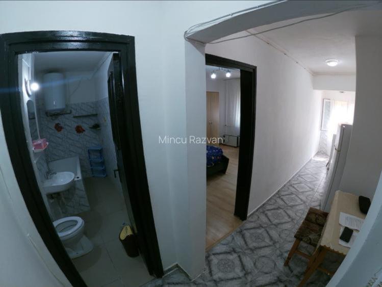 Garsoniera 260 Euro Vitan Auchan Titan Disponibila 1 Octombrie  35mp vezi Video
