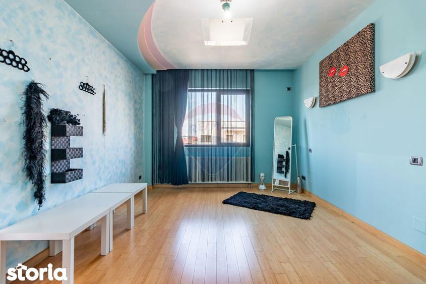 Vanzare Vila cu 7 camere Corbeanca - 4