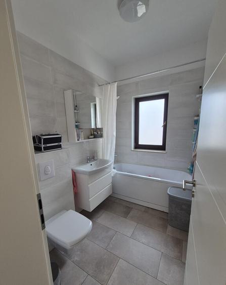 Apartament cu 2 camere cu loc de parcare si pod str. Rodnei - 8