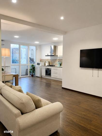 Apartament cu 4 camere în Rosetti