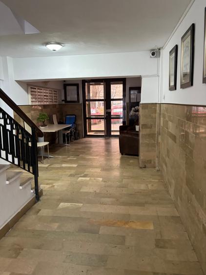 bd. Unirii colt cu Traian - apartament 4 camere foarte spatios - 1