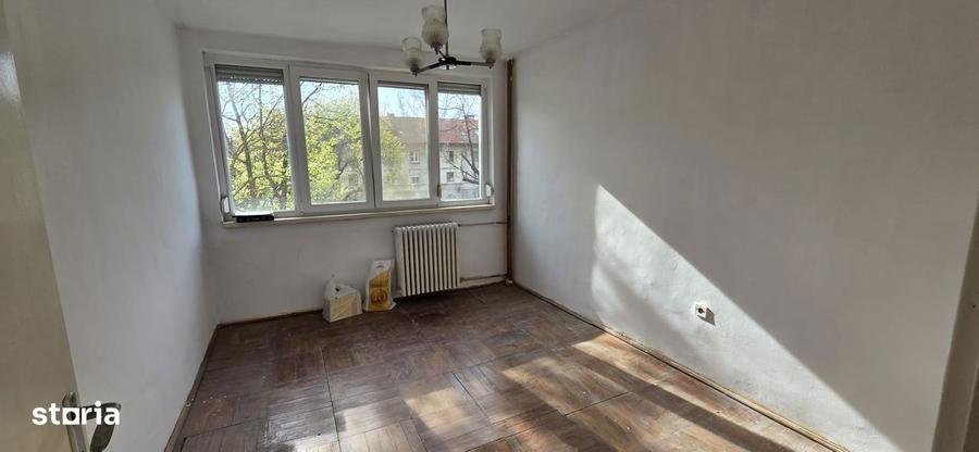 Ap 2 Camere 47mp Etaj 2 Calea Sagului 70.000 euro - 2