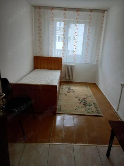 Camera camin zona bularga in spate la jambo - 5