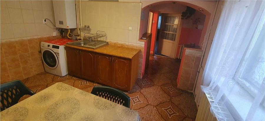 Oferta ! Imobil P+1 ?n zona Lupeni (reper supermarket Profi ) - 24