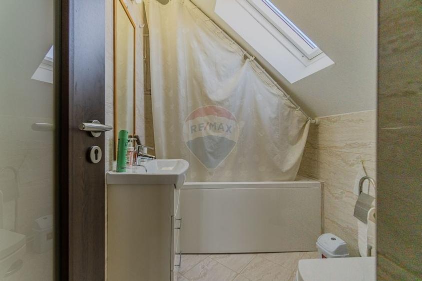 Casa cu potential turistic in Tohanu Nou - Comision 0% - 36