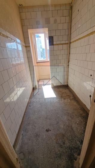 Vanzare apartament 3 camere - 12