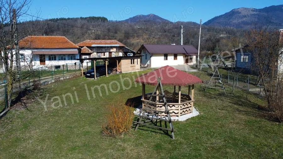 Casa de vacan?a de vanzare in comuna Corbeni, jude? Arge?. - 10