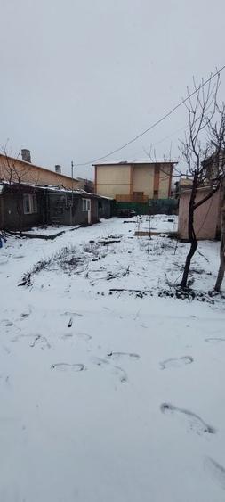 48500 Euro- 293 mp. Teren si casa batraneasca in mun. Galati - 4