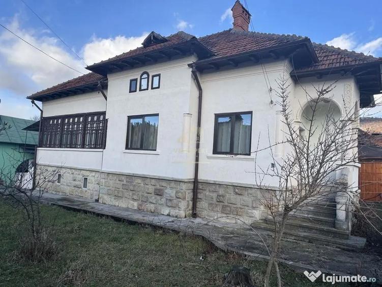 VILA 4 CAMERE, LERESTI, TEREN 3489 MP COMISION 0% CUMPARATOR - 1