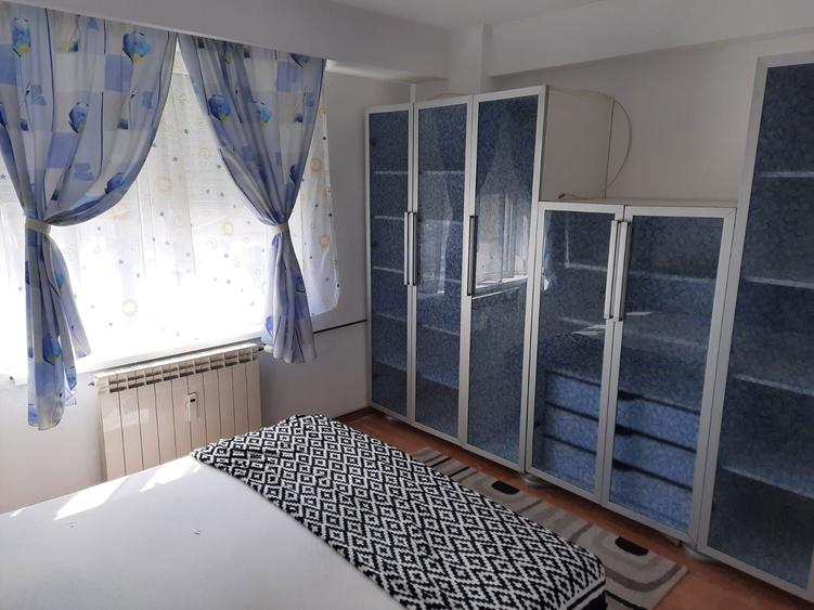 Proprietar inchiriez apartament cu 2camere decomandate - 2