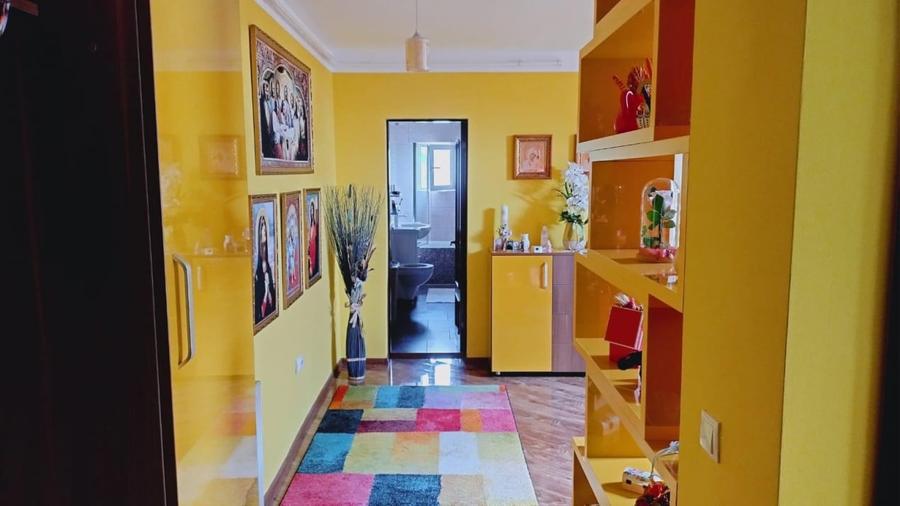 Apartament de vanzare Zona sud - 1