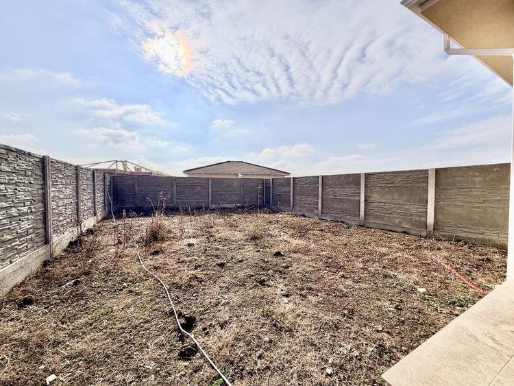 Duplex cu 3 camere - Cartier Asfaltat - Mosnita - 11