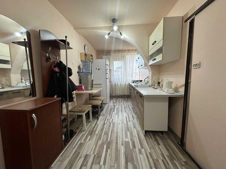 Ap 2 camere, conf 1, semidecomandat, Scolilor, et.1, partial mobilat - 2