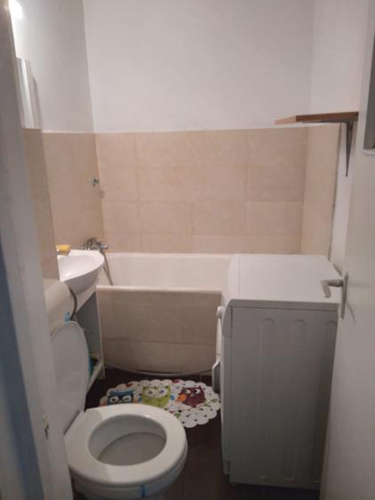 Dristor, garsoniera langa metrou , 300 euro, etaj 1 - 5