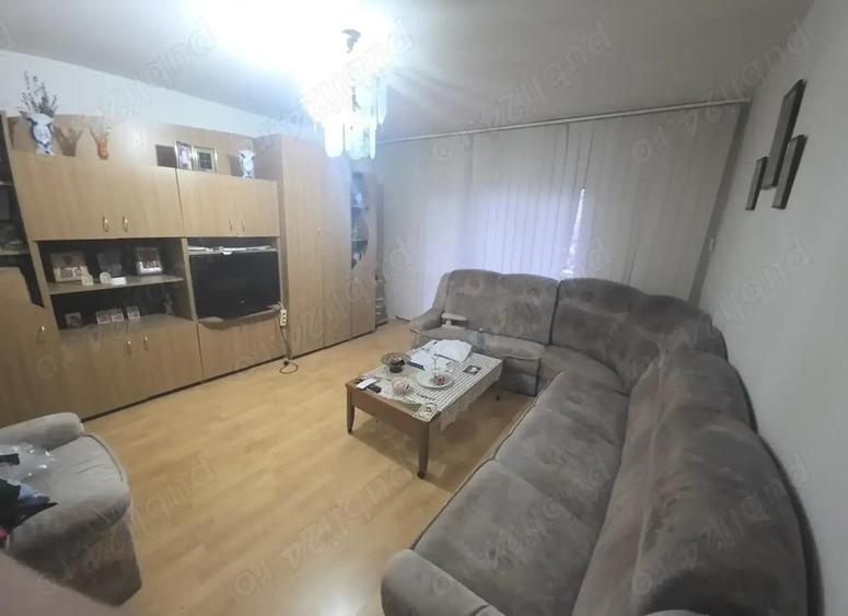 Vand apartament 3 camere, str. Flacara, mun. Calarasi(sau schimb cu 1 sau 2 camere+dif) - 4