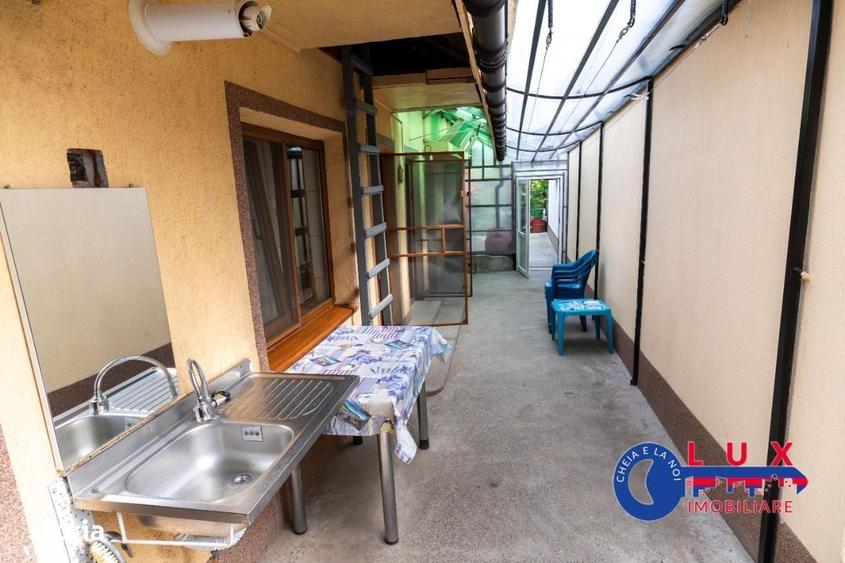 Casă cu 4 camere cu Teren 378 Mp în Babadag