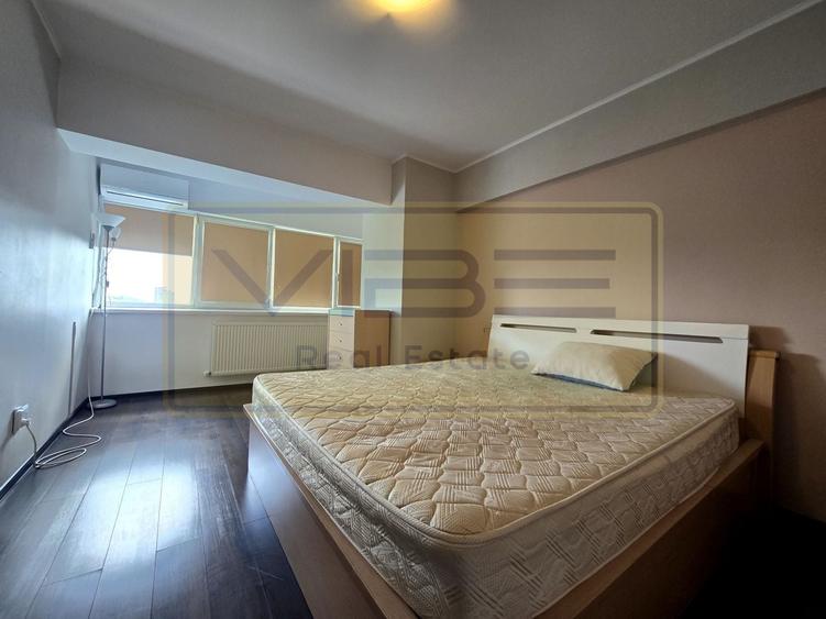 Apartament cu 4 camere decomandat, mobilat în Central