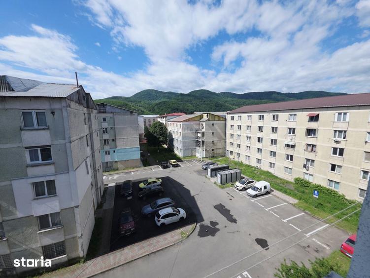 Apartament cu 2 camere, mobilat în Mărăței