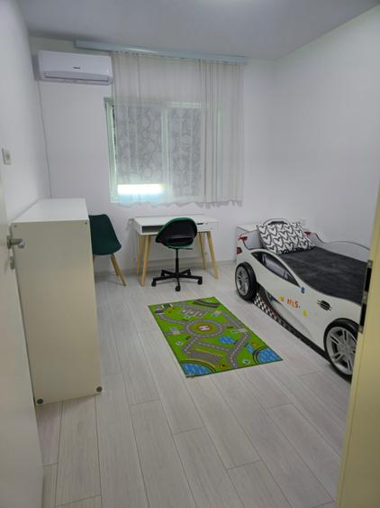 Apartament cu 2 camere decomandat în Berceni