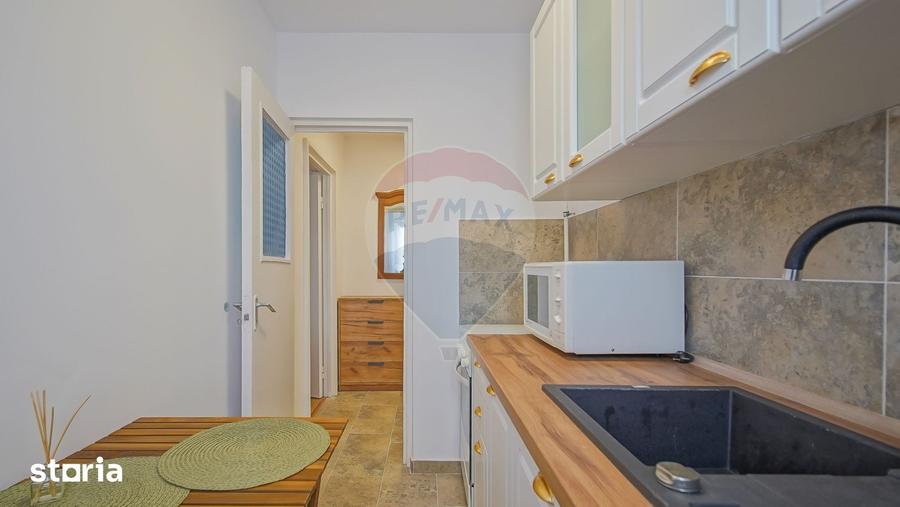 Apartament cu 2 camere semidecomandat în Griviței
