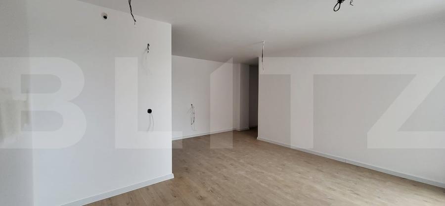 Apartament cu 3 camere semidecomandat în Mehala