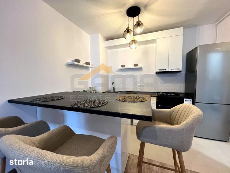 Apartament cu 3 camere semidecomandat în Micălaca