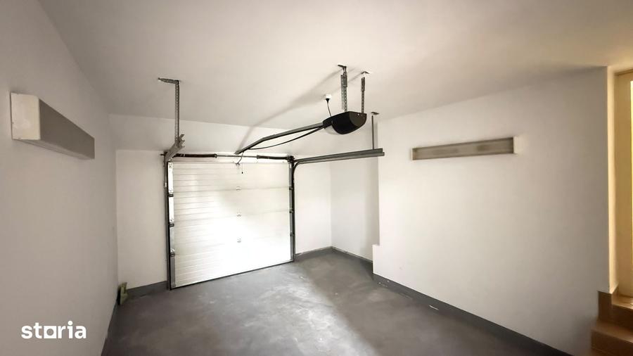 Casă cu 4 camere cu Teren 600 Mp în Central