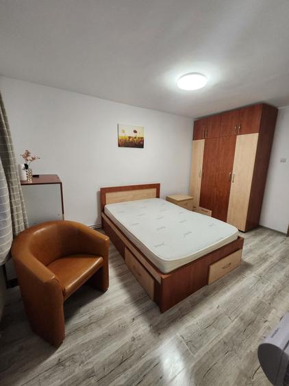 Garsonieră decomandată în Bartolomeu