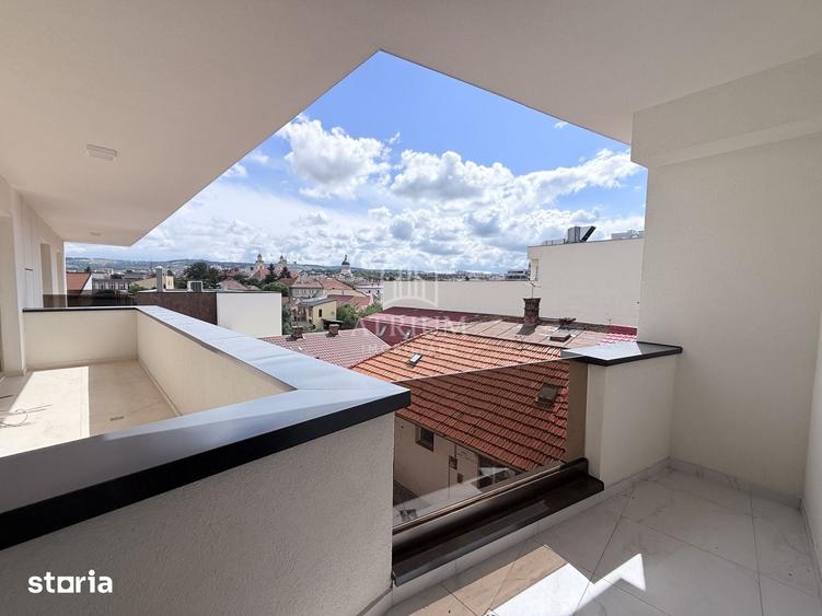 Apartament cu 4 camere în Central