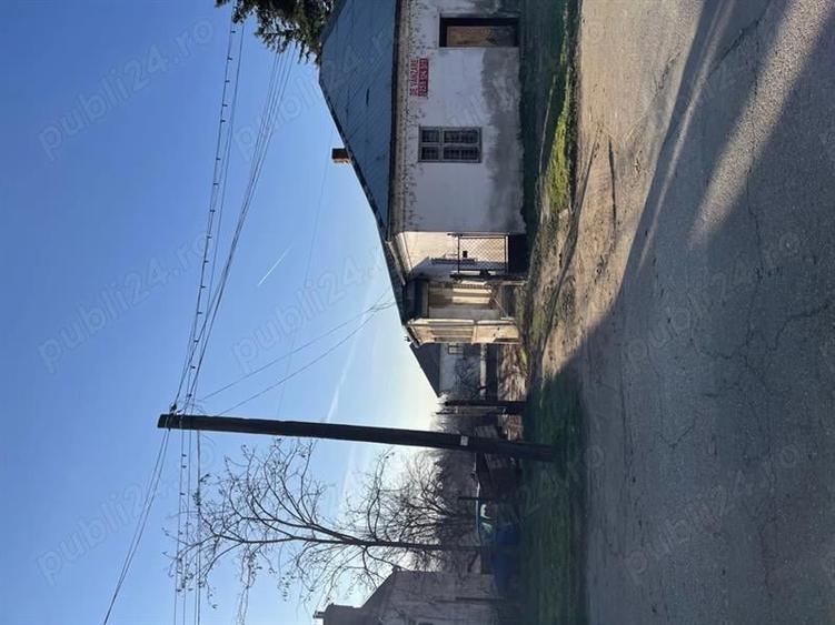 Casă individuală cu 5 camere cu Teren 800 Mp în Central