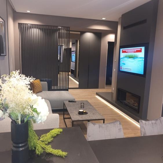 Apartament cu 3 camere decomandat, mobilat în Central