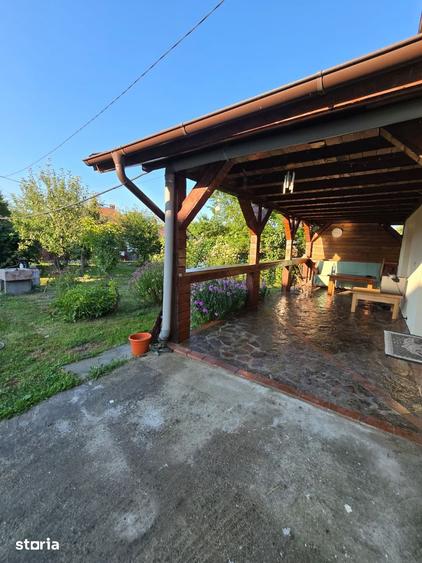 Casă cu 6 camere cu Teren 3148 Mp în Central