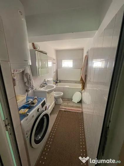 Casă cu 4 camere în Valea Părului