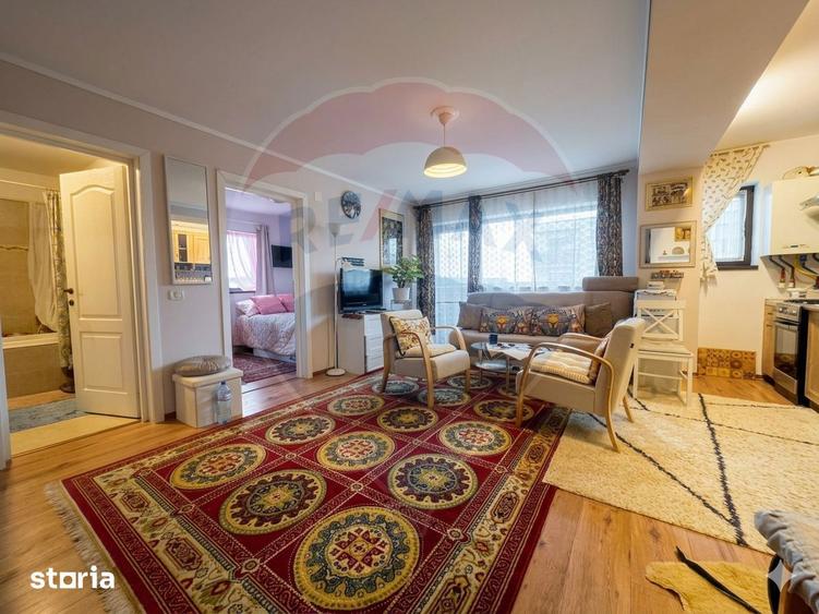 Apartament cu 2 camere, mobilat în Central