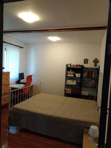 Casă cu 4 camere în Hotarele