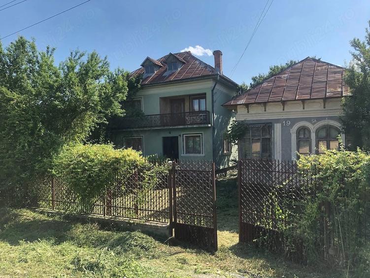 Casă cu Teren 10000 Mp în Preotești