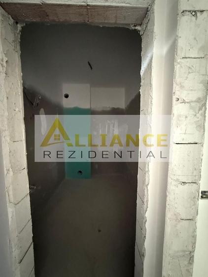 Apartament cu 3 camere decomandat în Berceni
