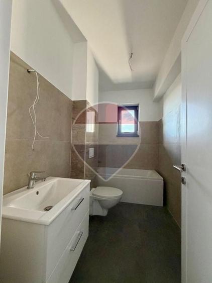Apartament cu 2 camere semidecomandat în Nord