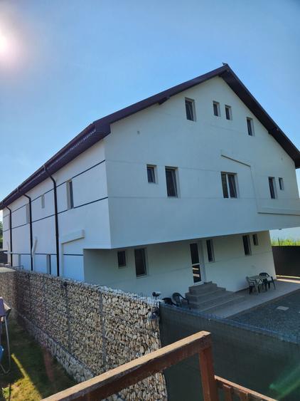 Casă cu 4 camere cu Teren 500 Mp în Lumina