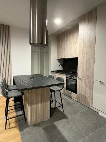 Apartament cu 2 camere semidecomandat, mobilat în Timpuri Noi