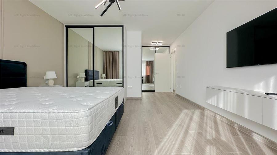 Apartament cu 3 camere decomandat, mobilat în Tractorul
