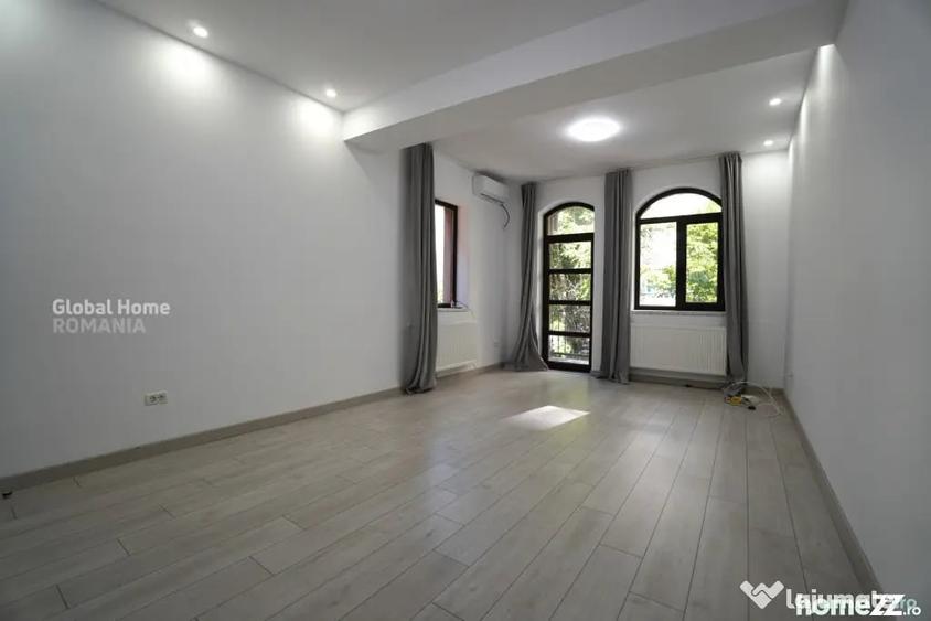 Casă cu 5 camere cu Teren 140 Mp în Vitan