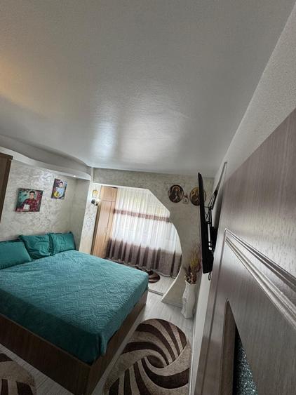 Apartament cu 2 camere decomandat în Exterior Vest