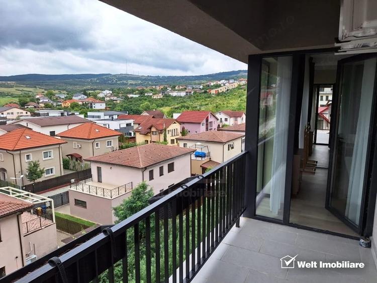 Apartament cu 3 camere semidecomandat în Borhanci
