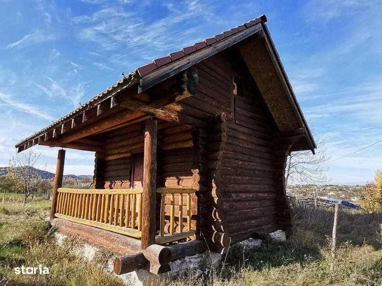 Teren de 990 mp, în Cacica