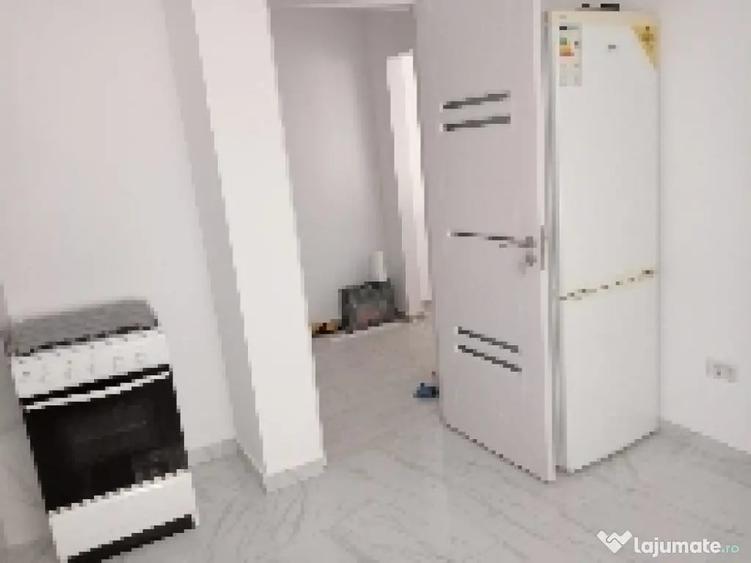 Apartament cu 2 camere semidecomandat în Precista