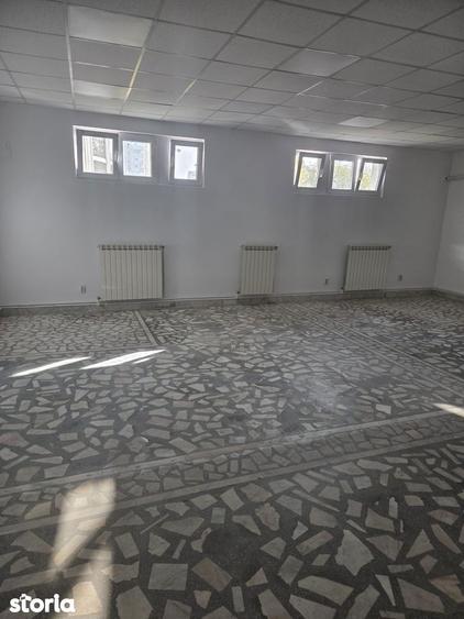 Spațiu comercial, de 100 mp, în Lizeanu