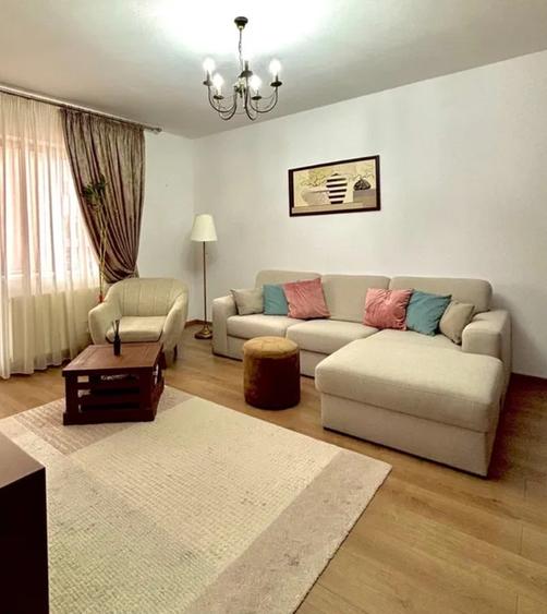 Apartament cu 2 camere decomandat, mobilat în Parcul Carol