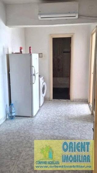 Apartament cu 2 camere decomandat în Casa de Cultură