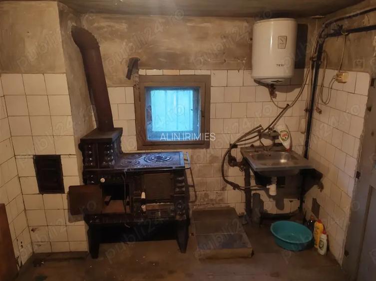 Vand CASA in Turda, cu CF, 2 camere, la soseaua principala, zona varianta Vand CASA in Turda, cu CF, 2 camere, la soseaua principala, zona varianta